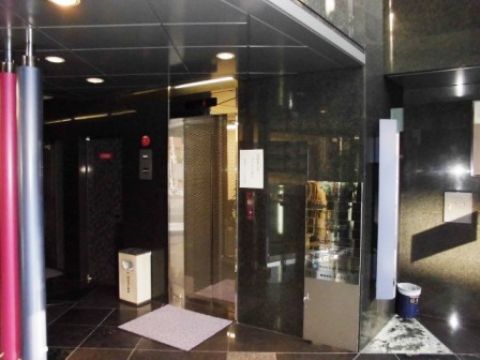 1階、EVホール
