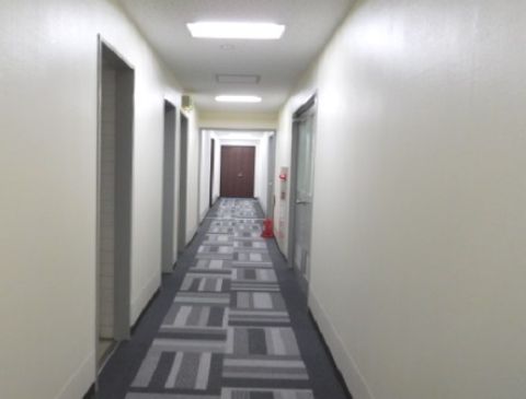 5階、共用廊下