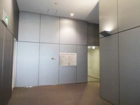 エントランス内②