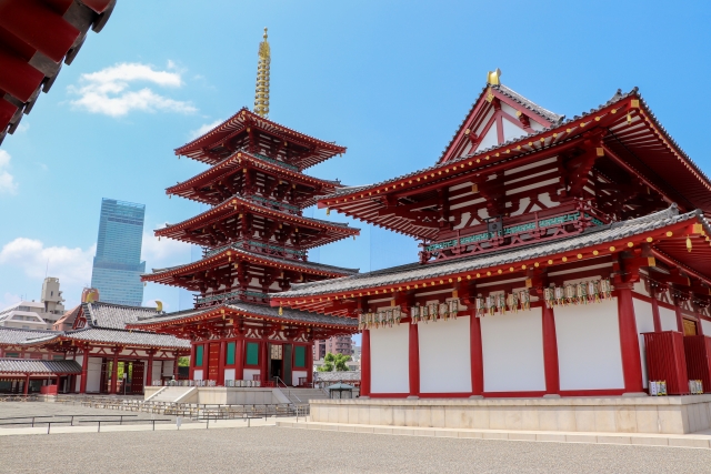 日本仏法の原点で厄除け祈願「四天王寺」