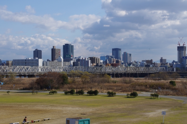 春の淀川を駆け抜ける「なにわ淀川マラソン2026」（3月28日・29日）