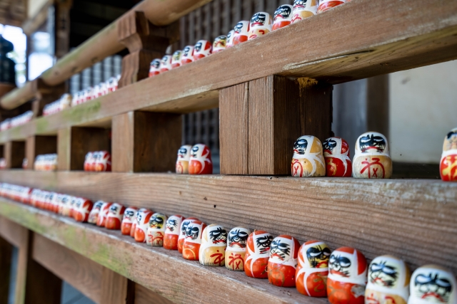 紫陽花と勝運ダルマが共演する場所 大阪「勝尾寺(かつおうじ)」の魅力
