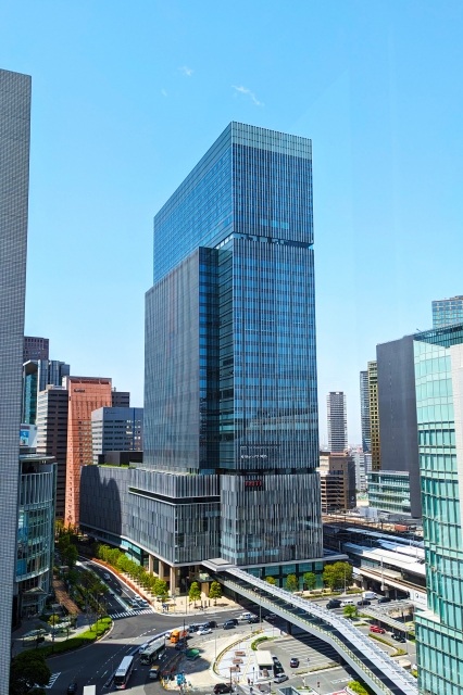 JR大阪駅直結！西日本最大級のオフィス「JPタワー大阪」