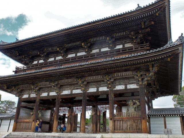 京都の西側にある世界遺産を効率よく回るには？