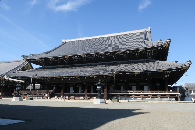 京都駅を中心に世界遺産を効率よく回るには？