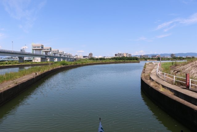 淀川大堰を渡る特別な体験と特別ゲストも!「大阪・淀川市民マラソン」