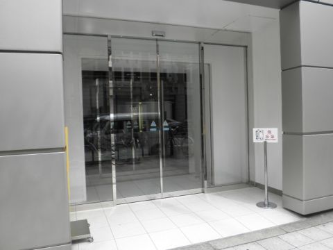 1F玄関