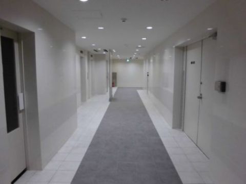 エントランス内 ③