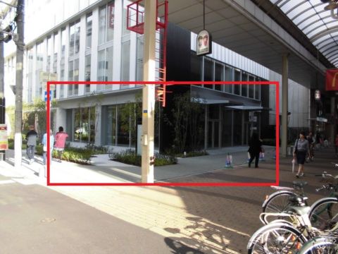 1階、心斎橋筋&博労町通り
