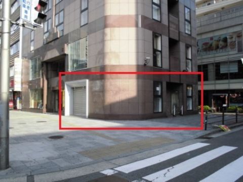 1階、店舗部分 長堀通りと横堀筋