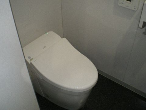 各階、シャワートイレ