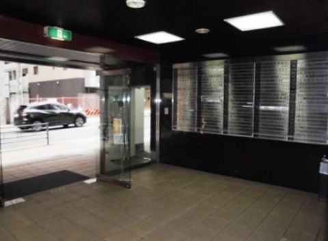 エントランス内