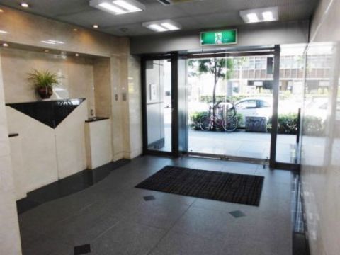 エントランス内