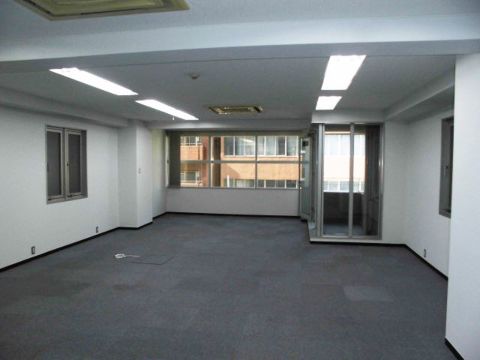 5階、室内