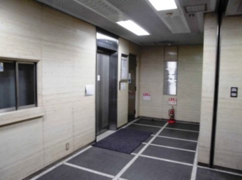 エントランス内③