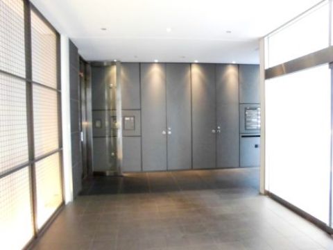 エントランス内②