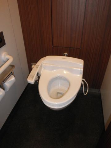 各階、トイレ③