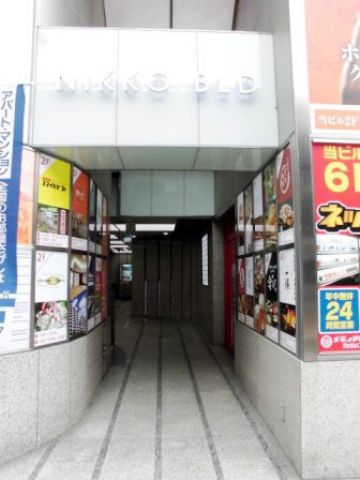 1F玄関