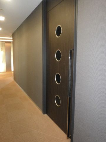 貸室扉