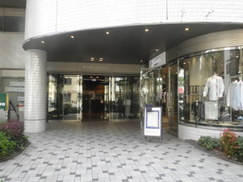 1F玄関