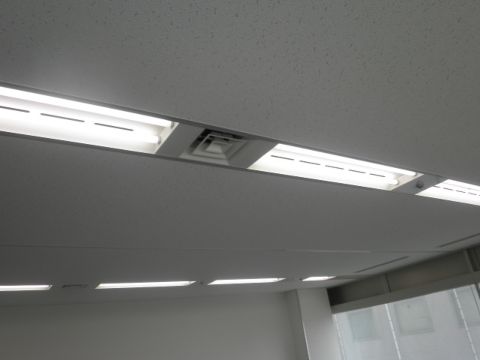 室内、天井
