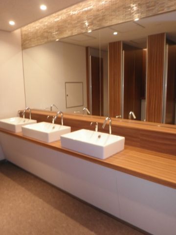 各階、トイレ(女性用)
