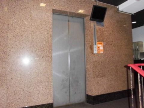 1階、EVホール