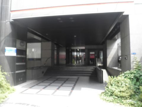 1F玄関