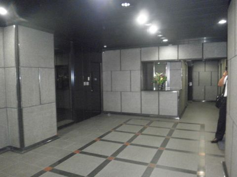 エントランス内