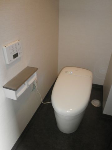 各階、トイレ③