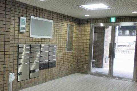 エントランス内