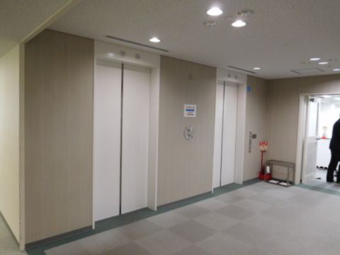 各階、EV