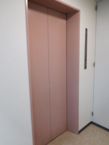 各階、EV