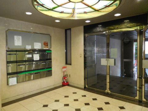 エントランス内