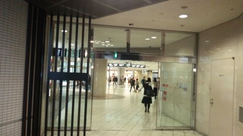 地下エントランス(駅直結)