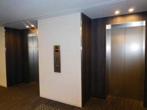 2階~上、基準階EVホール