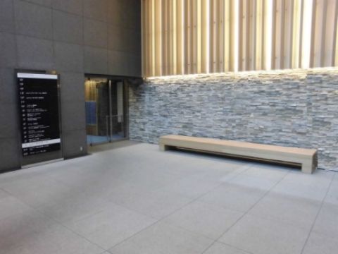 エントランス内③