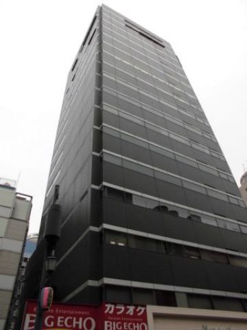 南側からの外観