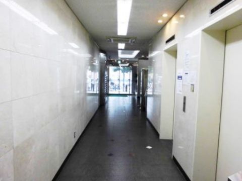 エントランス内②