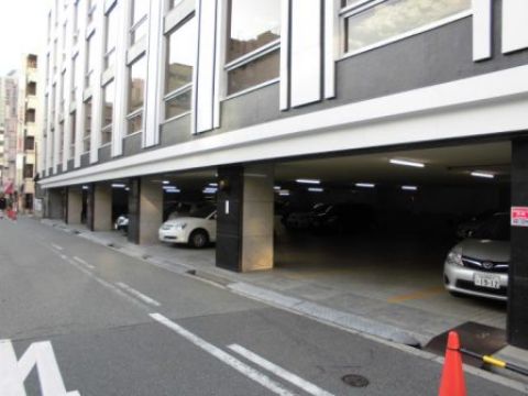 駐車場及び 駐輪場