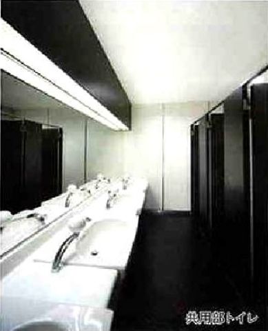 各階、WC