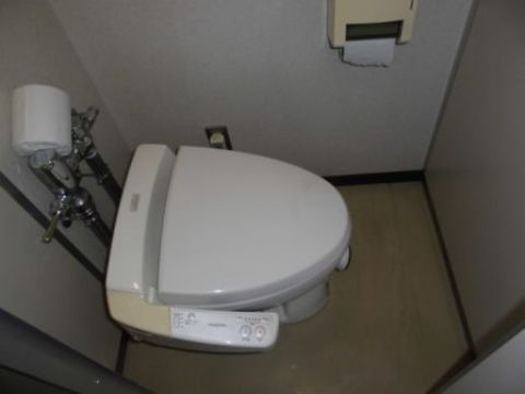 各階、シャワートイレ