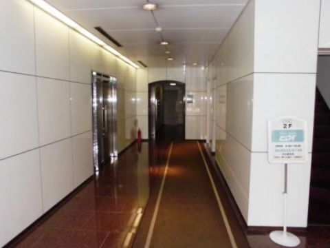 エントランス内②