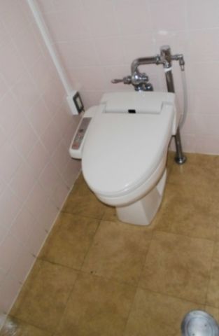 各階、男女別シャワートイレ