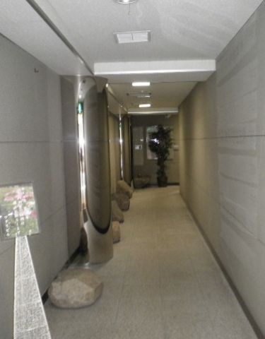 エントランスホール