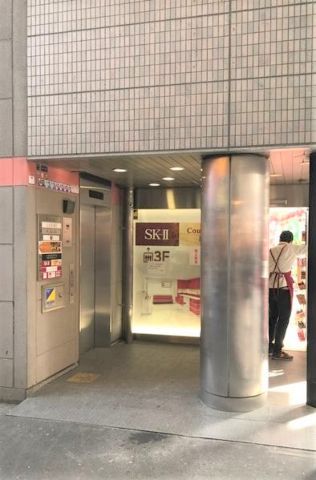 エントランス