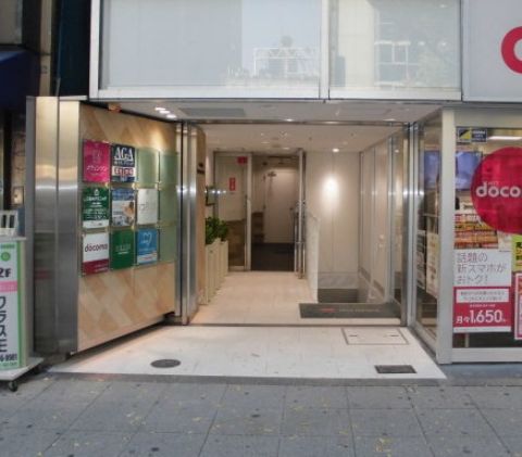 1F玄関