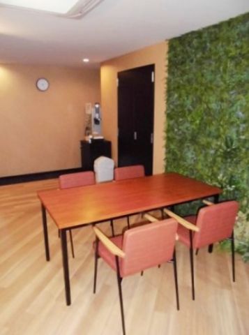 5階、ミーティンテーブル