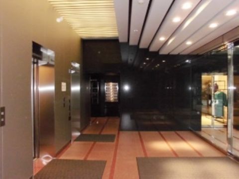 エントランス内③