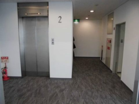 2階~上、基準階EVホール